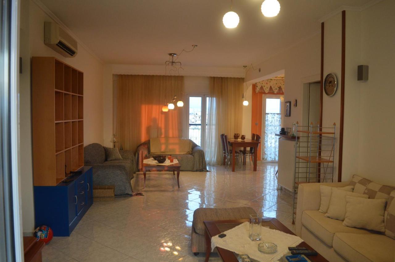 marina's apartment Tesalonika Bagian luar foto